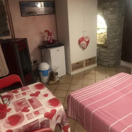 Matrimoniale In Relax Per 2 Persone Da Cinzia 아오스타