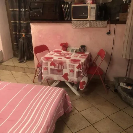 Matrimoniale In Relax Per 2 Persone Da Cinzia B&B